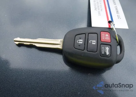 2016 Toyota Corolla Le Plus z USA, uszkodzony, nr VIN 2T1BURHE9GC648129